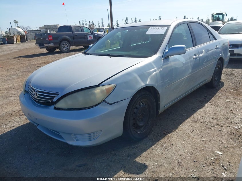 2005 Toyota Camry Le