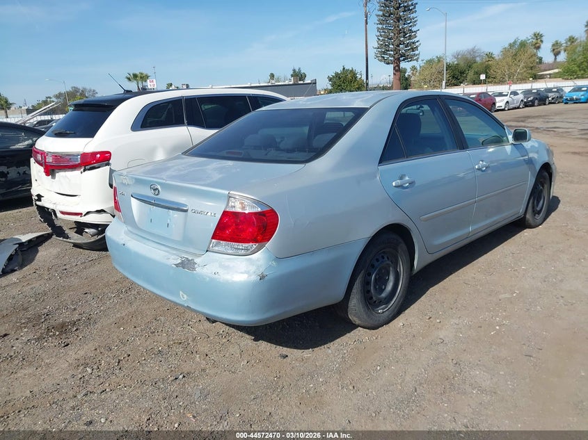 2005 Toyota Camry Le