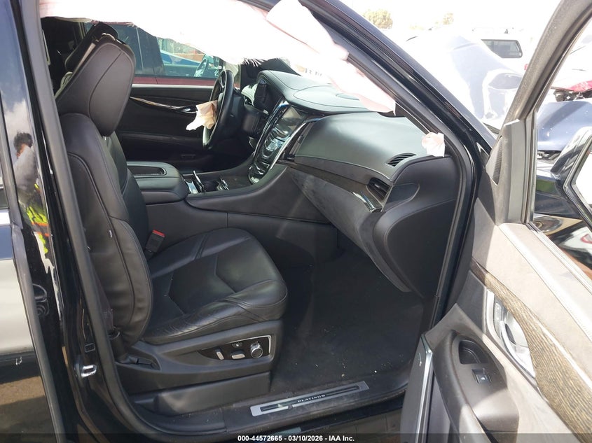 2016 Cadillac Escalade Platinum