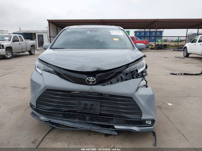 2026 Toyota Sienna - вид 12