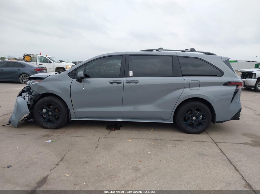 2026 Toyota Sienna - вид 14