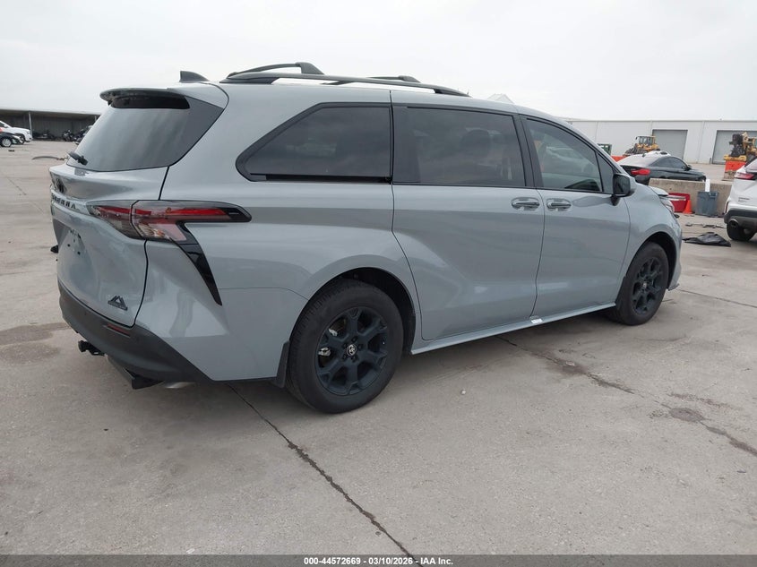 2026 Toyota Sienna - вид 4