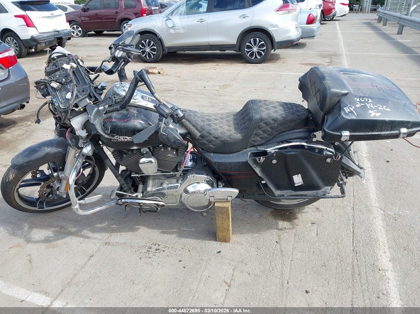 2016 Harley-Davidson Flhxs Street Glide Special VIN: 1HD1KRM1XGB618672 Lot: 44572695