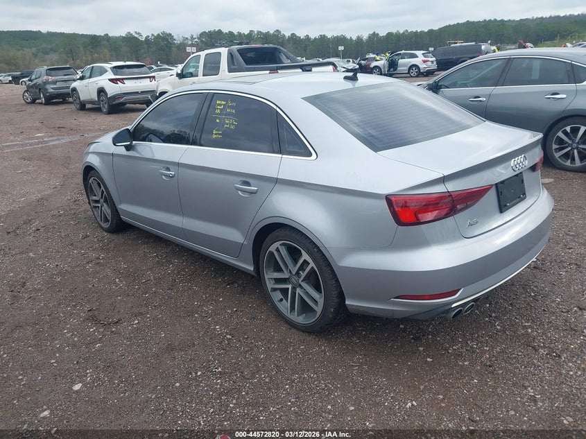 Vin: wauaugff8k1013229, lot: 45069700, audi a3 40 premium/40 titanium premium 20193