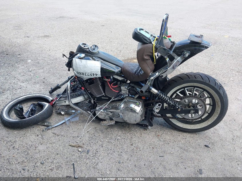 2004 Harley-Davidson Fxdli VIN: 1HD1GNW124K304095 Lot: 44572880