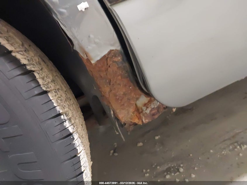 2004 Buick Regal Ls VIN: 2G4WB52KX41174065 Lot: 44572891