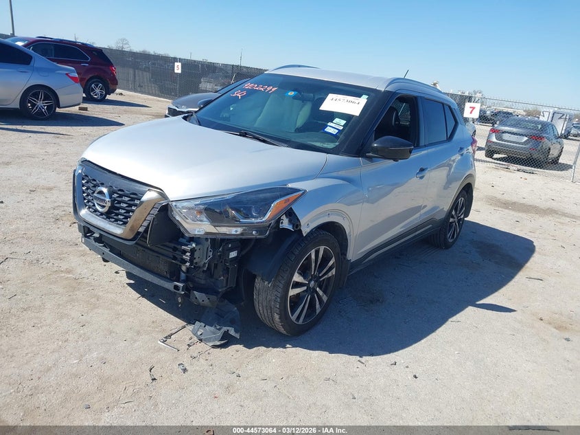 2019 Nissan Kicks Sr