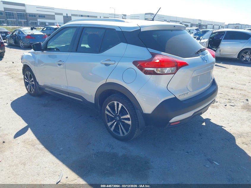 2019 Nissan Kicks Sr