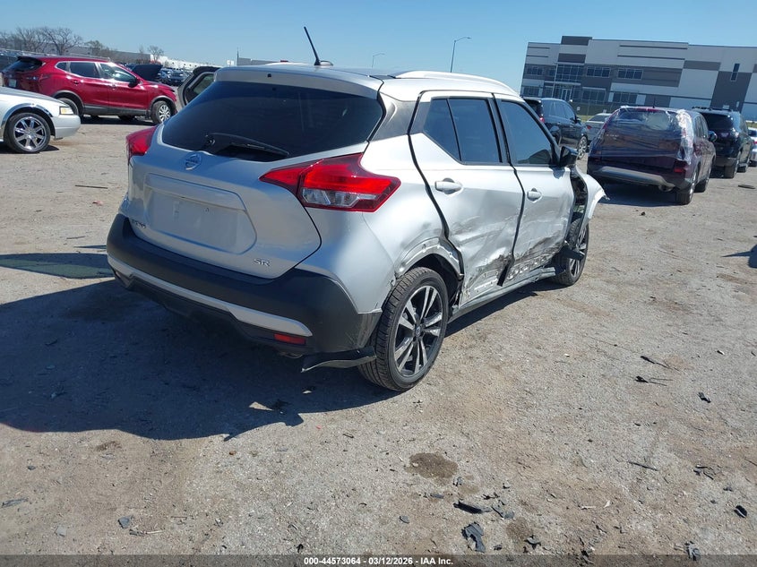 2019 Nissan Kicks Sr