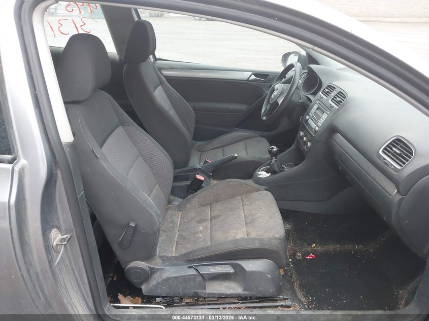 2010 Volkswagen Golf 2-Door