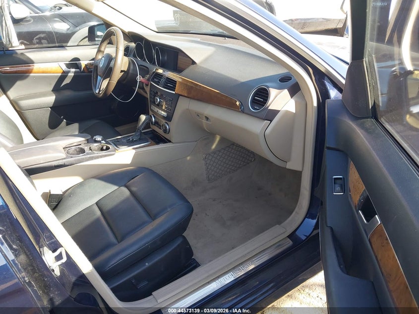 2014 Mercedes-Benz C 250 Sport