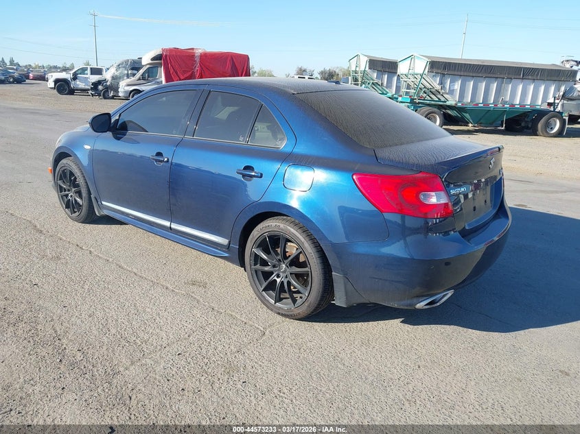 Vin: js2rf9a82b6110875, lot: 45070113, suzuki kizashi sport sls 20113