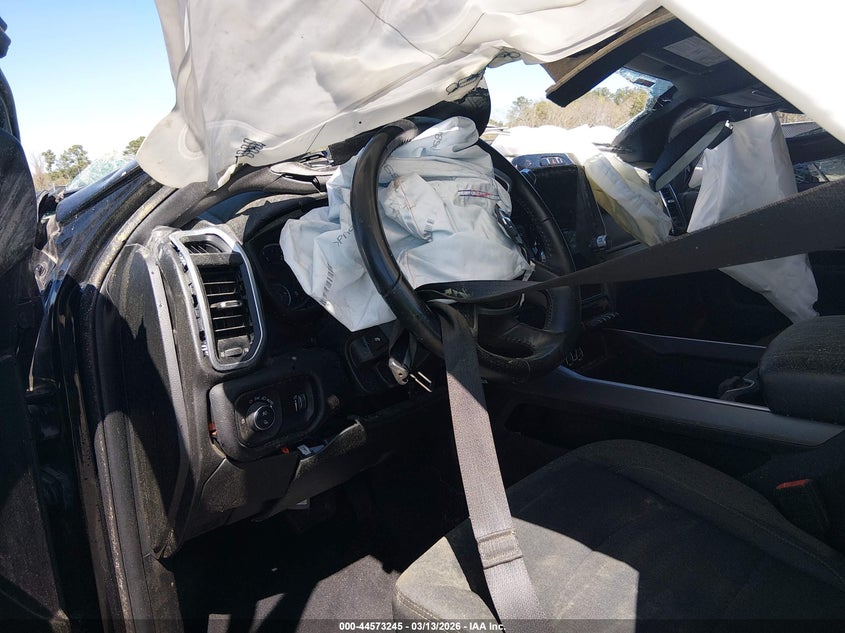 2022 Ram 2500 Big Horn 4X4 6'4 Box