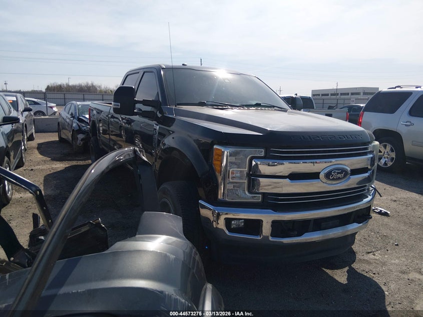 2017 FORD F-250 LARIAT