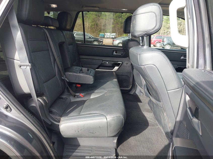 2023 Toyota Sequoia 3.4 grey Lot 111044573339 Vin 7SVAAABA9PX014645
