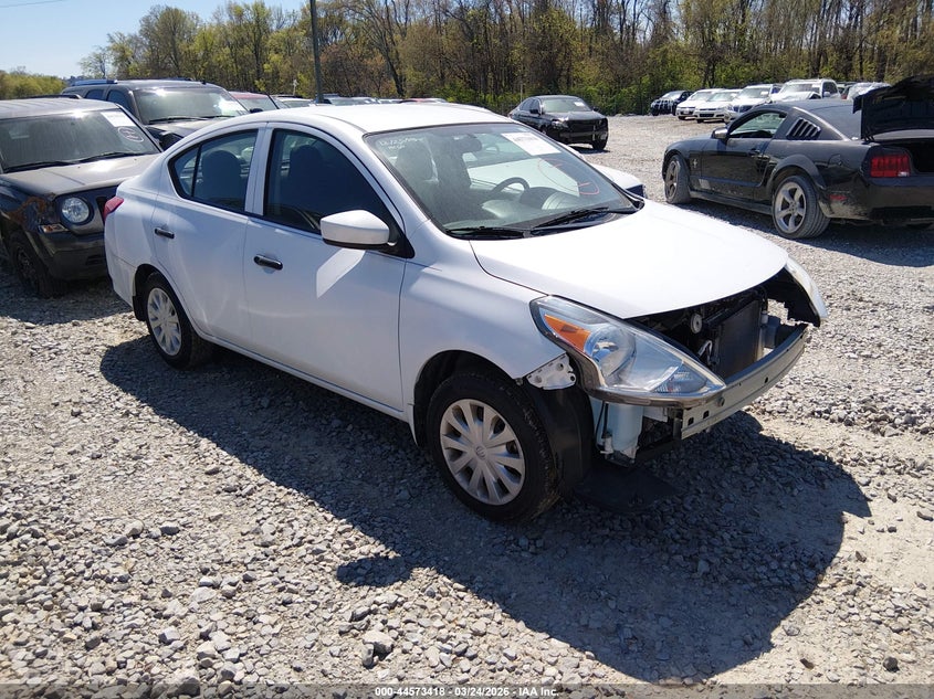 2018 Nissan Versa 1.6 S