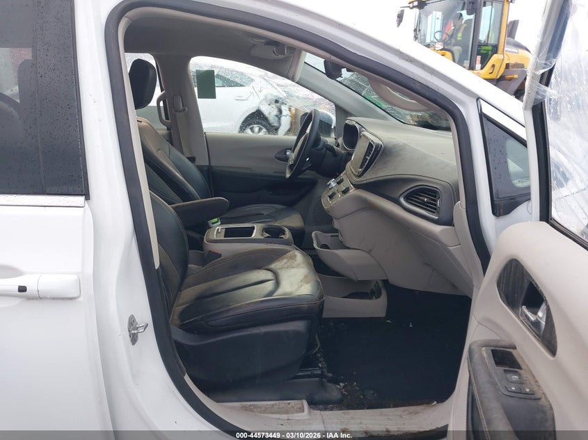 2023 Chrysler Pacifica Hybrid Touring L