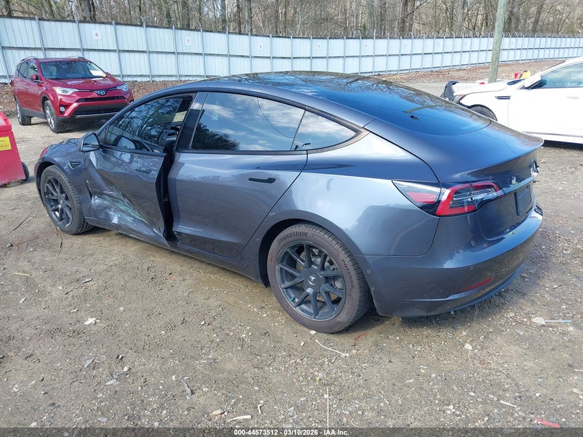2022 Tesla Model 3 Rear-Wheel Drive