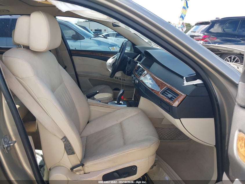 2010 BMW 528I xDrive