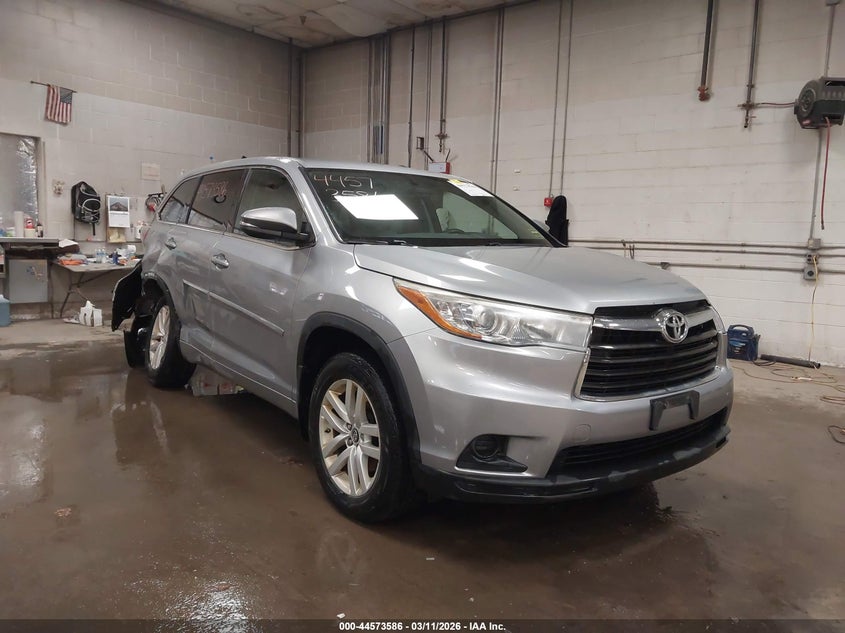 2016 Toyota Highlander Le V6