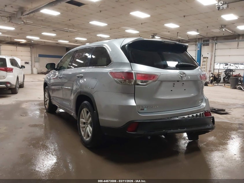 2016 Toyota Highlander Le V6