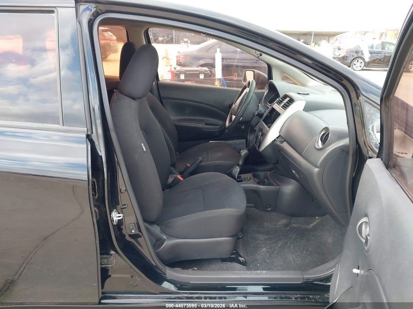 2015 Nissan Versa Note S (Sr)
