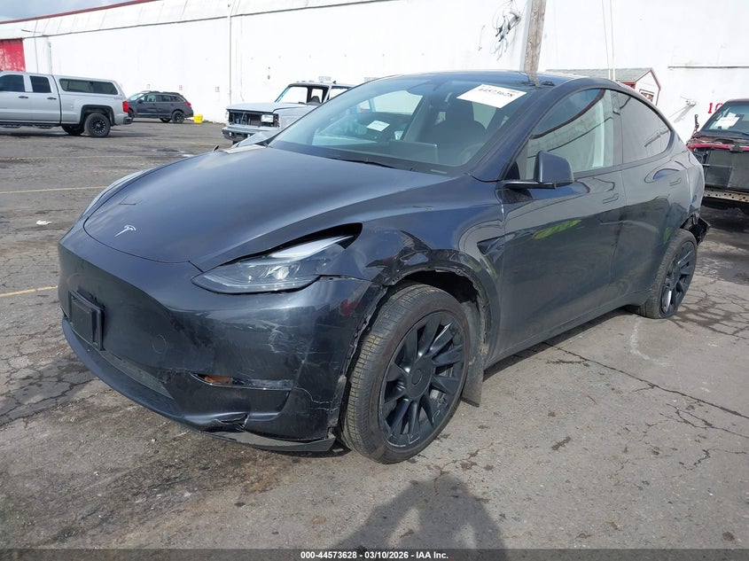 2025 Tesla Model Y Long Range Dual Motor All-Wheel Drive