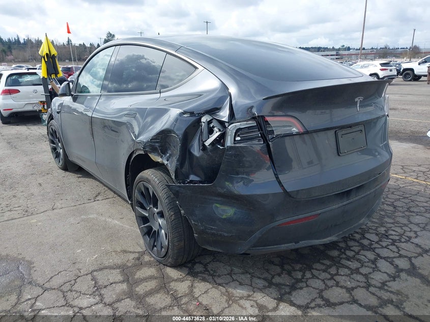 2025 Tesla Model Y Long Range Dual Motor All-Wheel Drive
