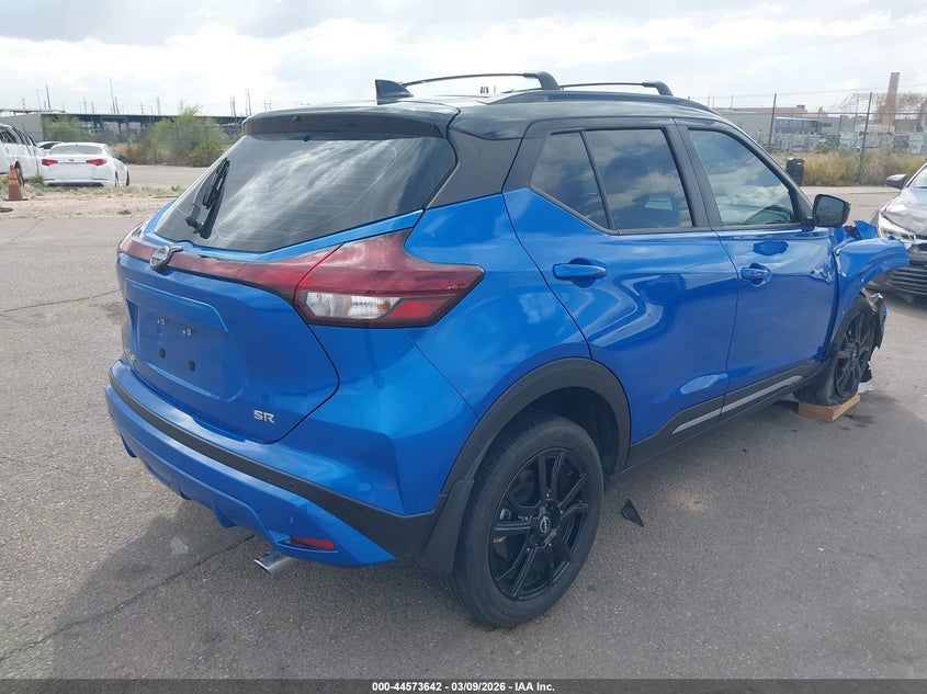 2023 Nissan Kicks Sr Xtronic Cvt