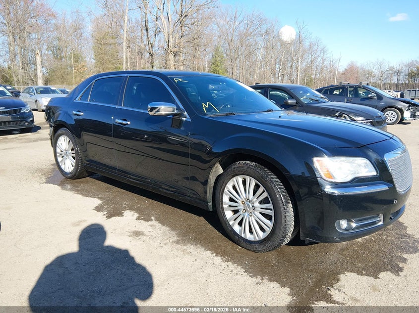 2013 Chrysler 300C Awd