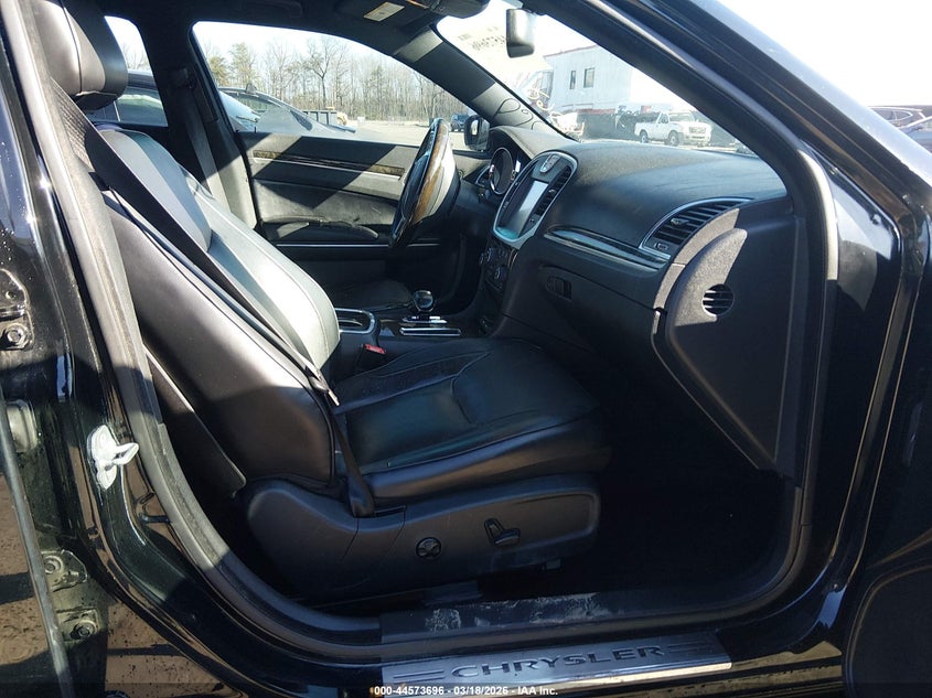 2013 Chrysler 300C Awd