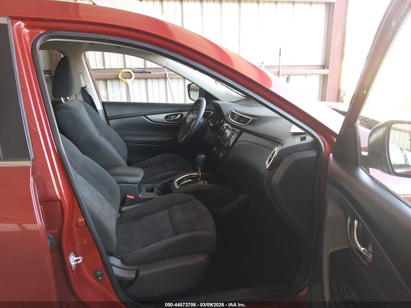 2016 Nissan Rogue Sv