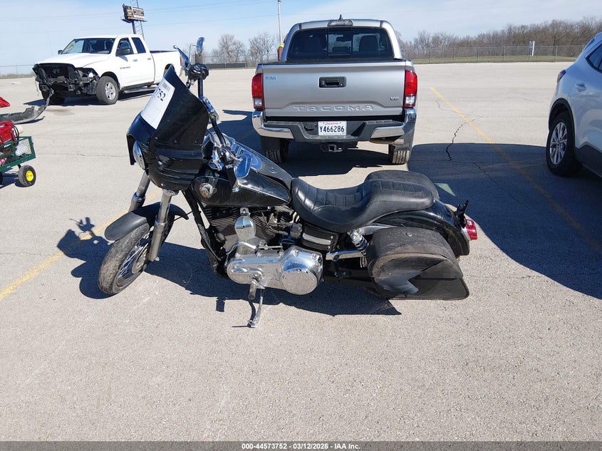 2011 Harley-Davidson Fxdc VIN: 1HD1GV414BC305646 Lot: 44573752