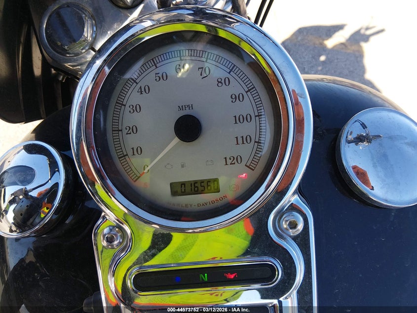 2011 Harley-Davidson Fxdc VIN: 1HD1GV414BC305646 Lot: 44573752