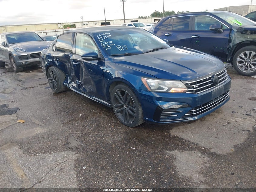 2018 Volkswagen Passat 2.0T R-Line/2.0T S