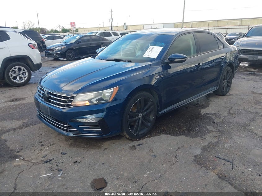 2018 Volkswagen Passat 2.0T R-Line/2.0T S