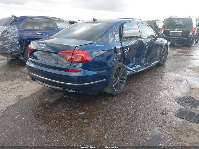 2018 Volkswagen Passat 2.0T R-Line/2.0T S
