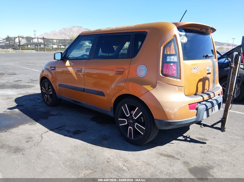 2010 Kia Soul +