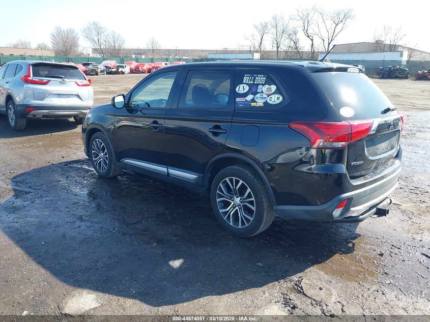 2016 Mitsubishi Outlander Se