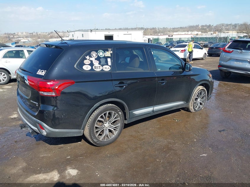 2016 Mitsubishi Outlander Se