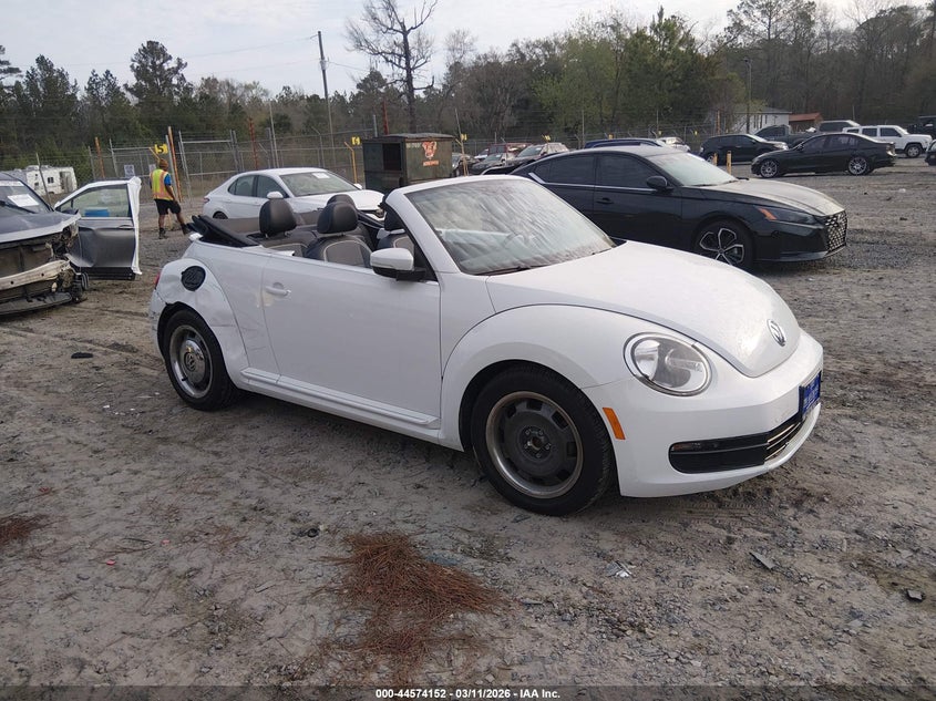 2016 Volkswagen Beetle 1.8T Denim