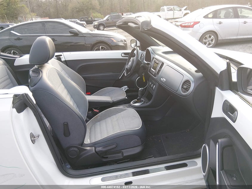 2016 Volkswagen Beetle 1.8T Denim