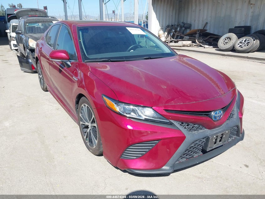 2018 Toyota Camry Hybrid Se