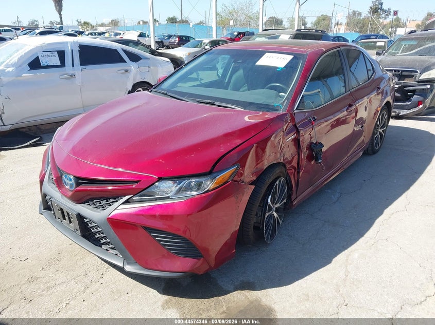2018 Toyota Camry Hybrid Se
