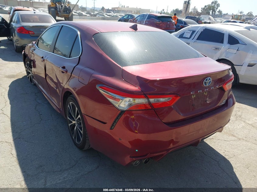 2018 Toyota Camry Hybrid Se