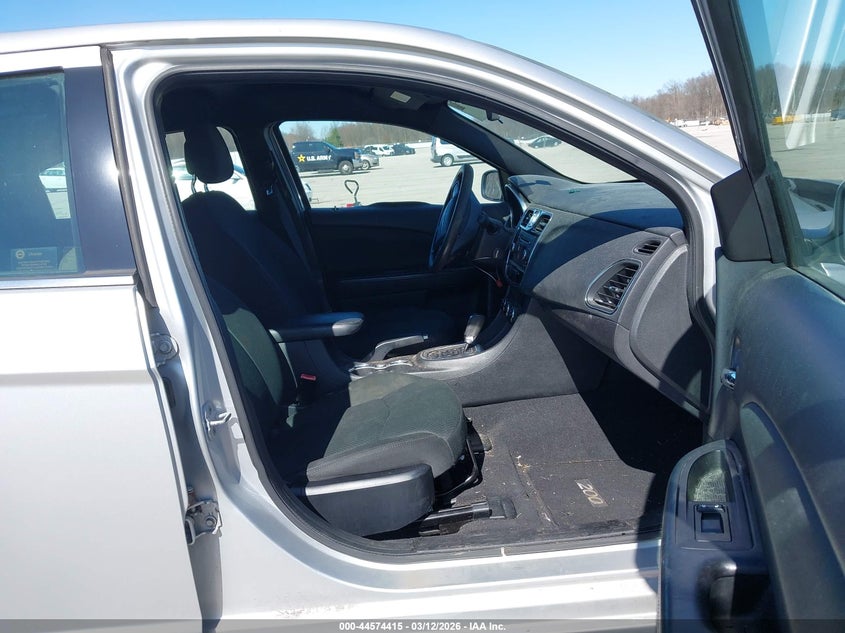 2012 Chrysler 200 Lx