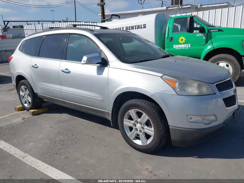 2010 CHEVROLET TRAVERSE LT