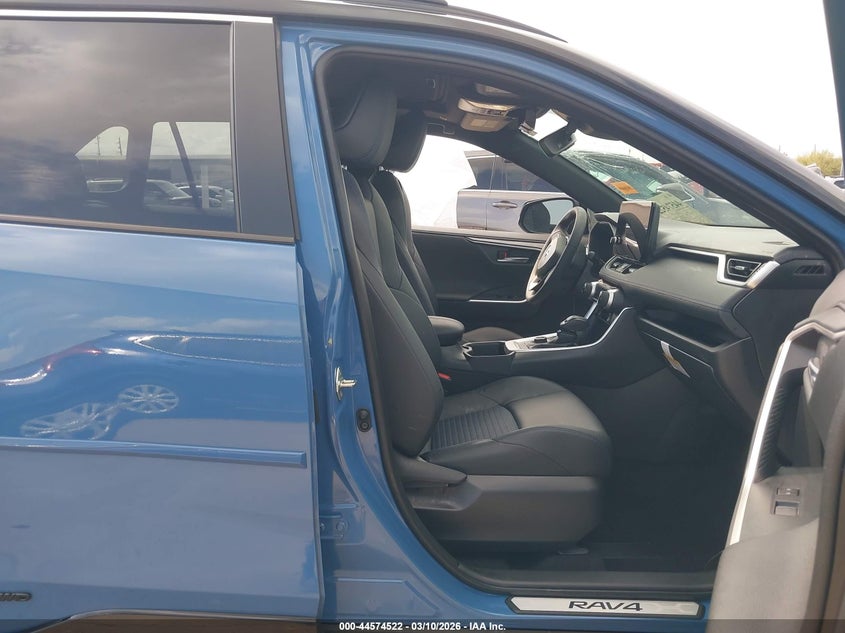 2025 Toyota Rav4 Hybrid Xse