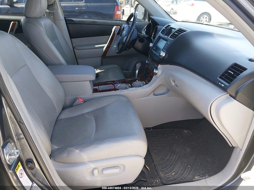 2012 Toyota Highlander Limited V6