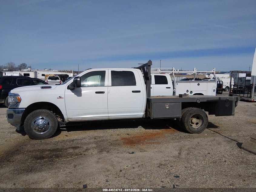 2024 Ram 3500 Ram Tradesman 4X4 8' Box white Lot 111044574713 Vin 3C63RRGL7RG222459